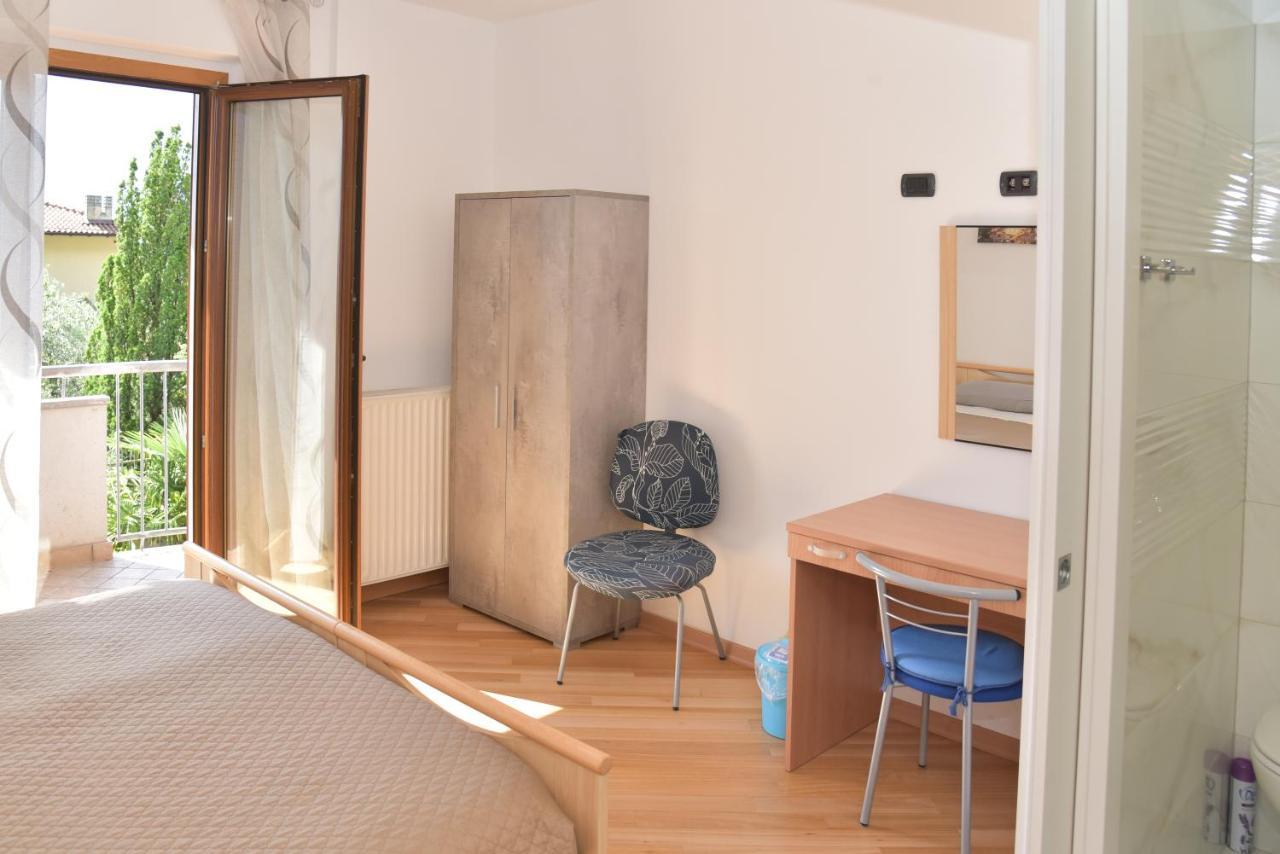 B&B Agli Ulivi Arco Bagian luar foto